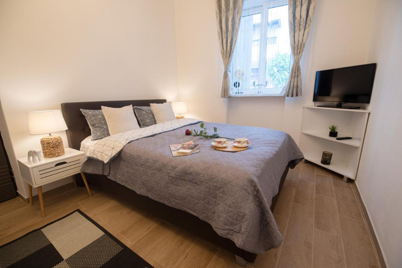 Central Bright Apartment Κλουζ-Ναπόκα Εξωτερικό φωτογραφία